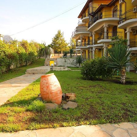 Menada Green Hills Apartments Sozopol Extérieur photo