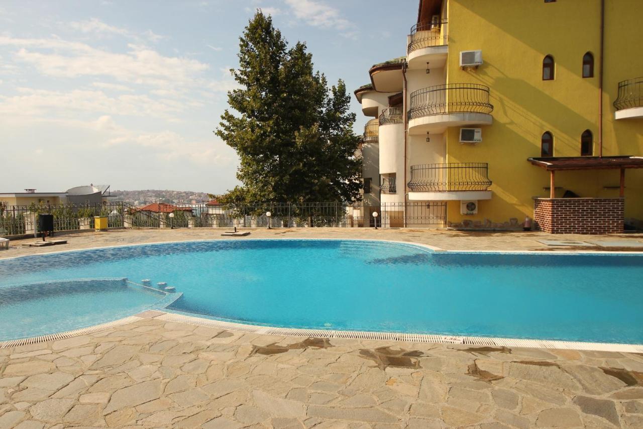 Menada Green Hills Apartments Sozopol Extérieur photo