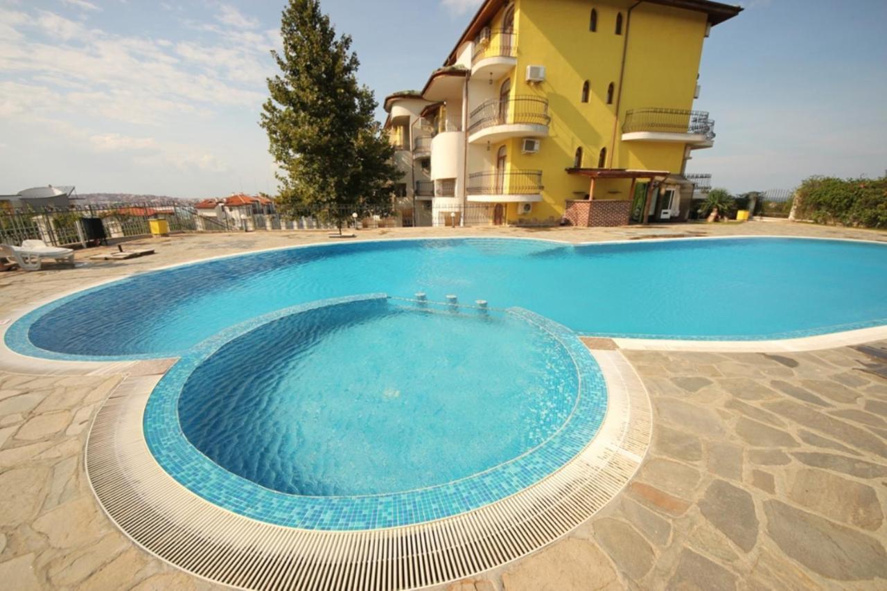 Menada Green Hills Apartments Sozopol Extérieur photo