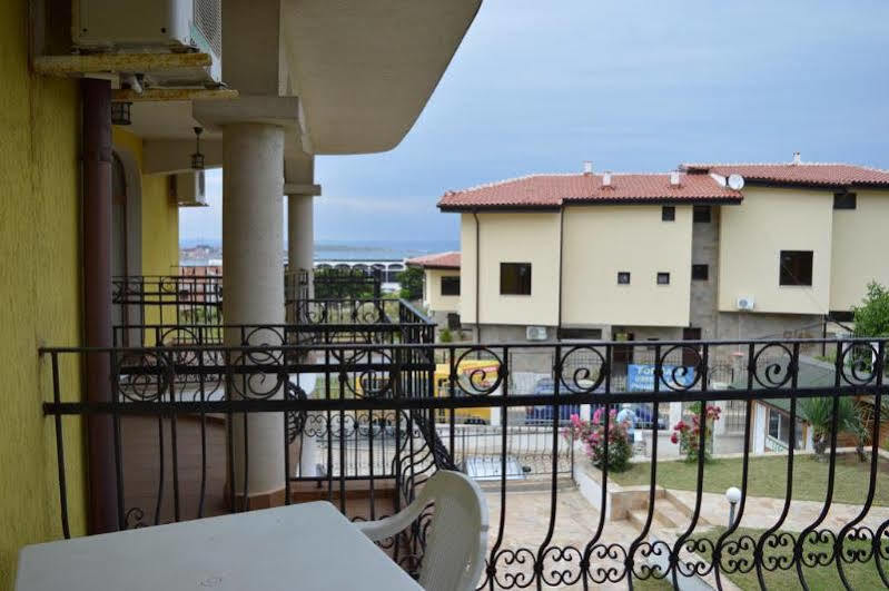 Menada Green Hills Apartments Sozopol Extérieur photo