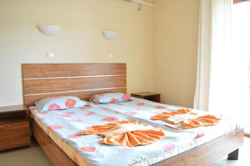 Menada Green Hills Apartments Sozopol Extérieur photo