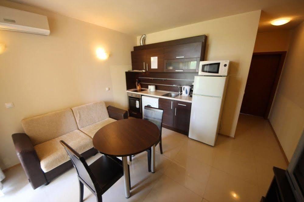 Menada Green Hills Apartments Sozopol Extérieur photo
